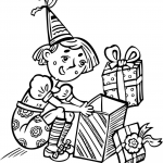 Dziewczynka otwierająca prezent...