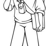 Uśmiechnięty chłopiec z plecakiem